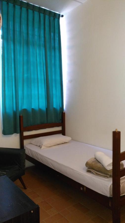 Borneo Backpackers Hostel Kota Kinabalu Exterior photo